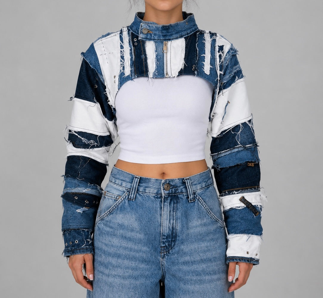 Handgenähte Cropped Jacke aus recyceltem Denim (Pre-Order)