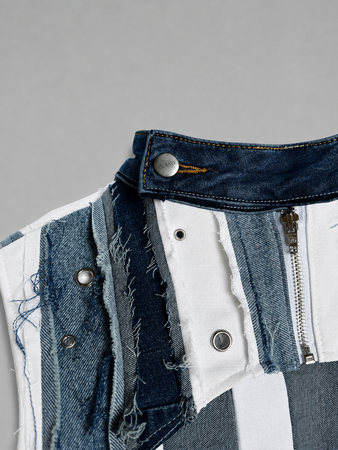 Handgenähtes Cropped Denim Top aus recyceltem Jeans (Pre-Order)