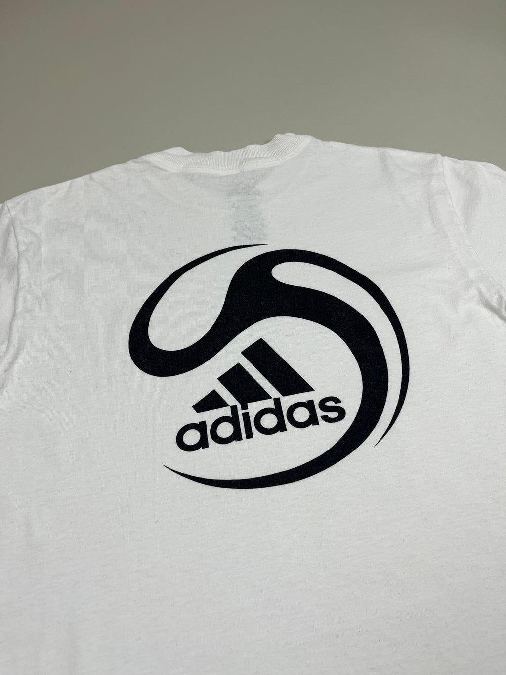 Adidas T-Shirt mit Print S - second hand