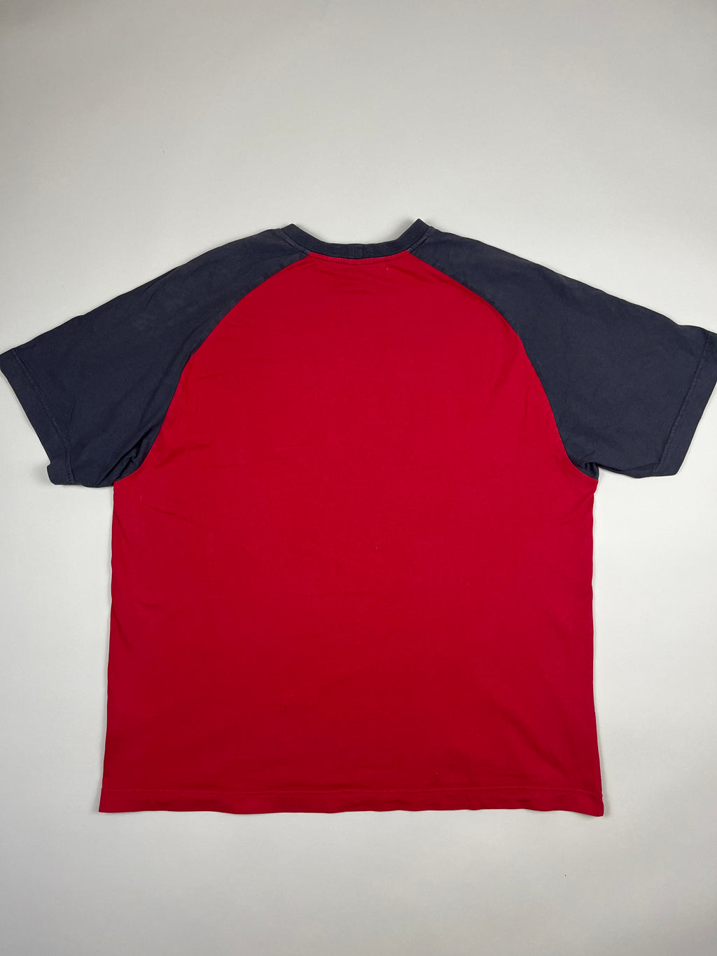Nike Colorblock T-Shirt in Rot/ schwarz XXL - second hand