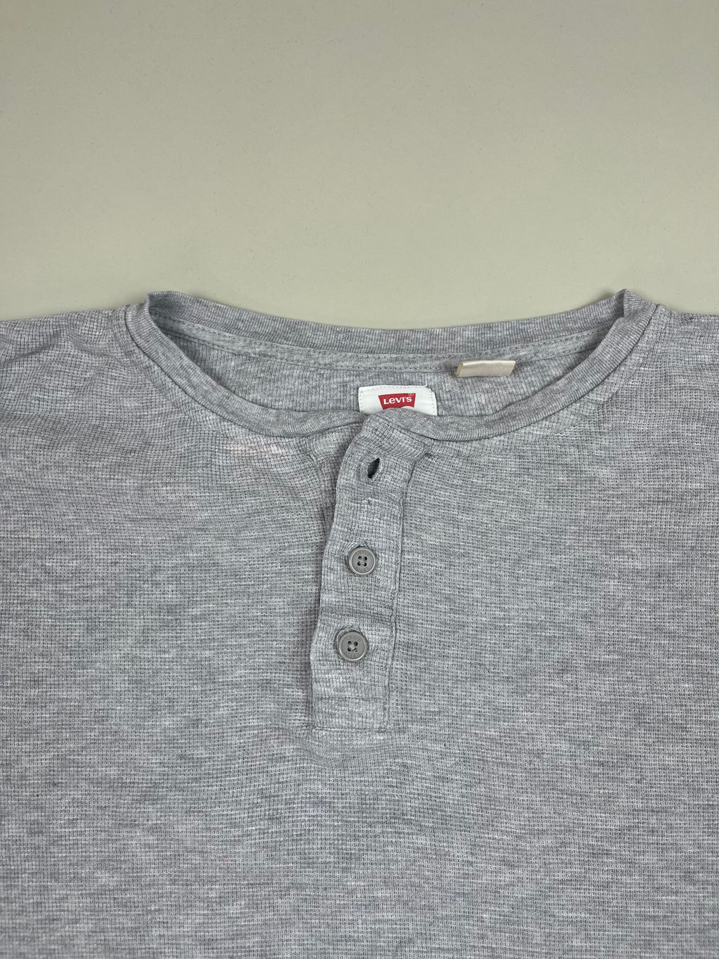 Levi’s Henley-Langarmshirt in Grau XL - second hand