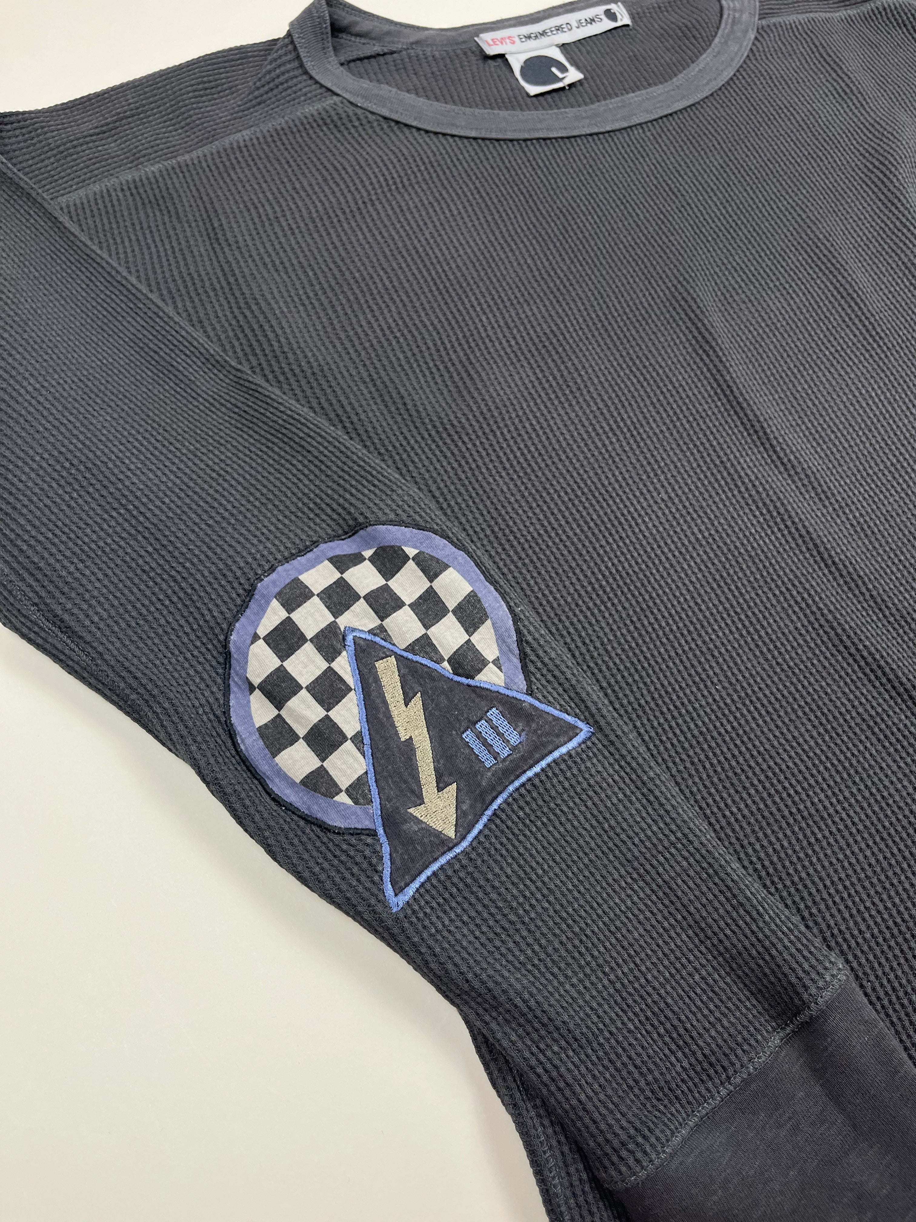 Levi’s Engineered Jeans Langarmshirt in Dunkelgrau mit Ärmelpatches M - second hand